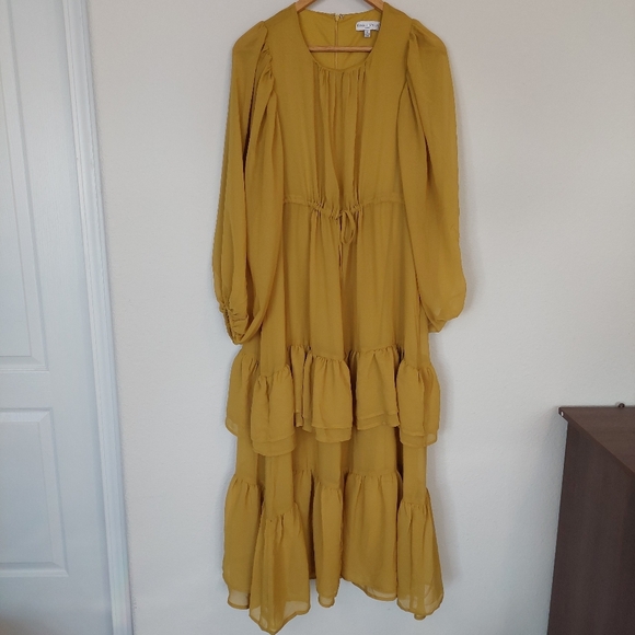 KOKO + MASON Longsleeve Tiered Midi Dress Size Small - Picture 2 of 11